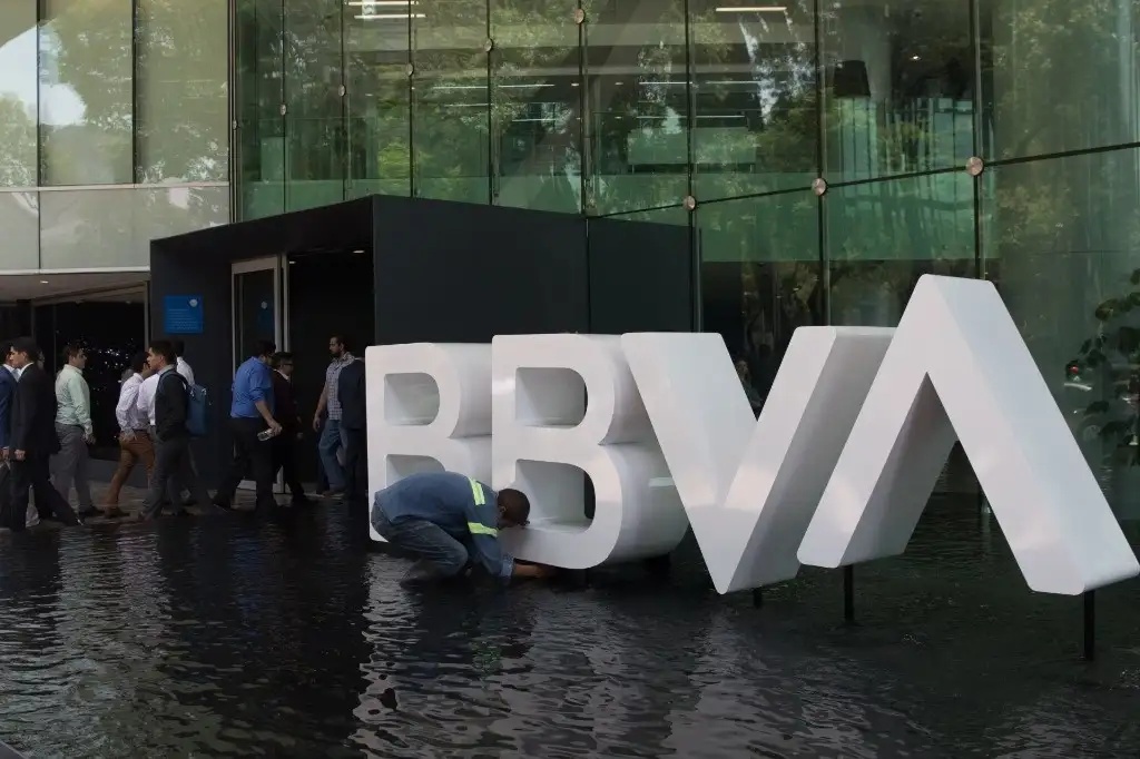 BBVA investors and businessmen, in “understanding and pause” with the government