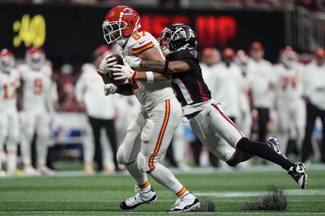 Chiefs remain undefeated; They beat the Falcons 22-17