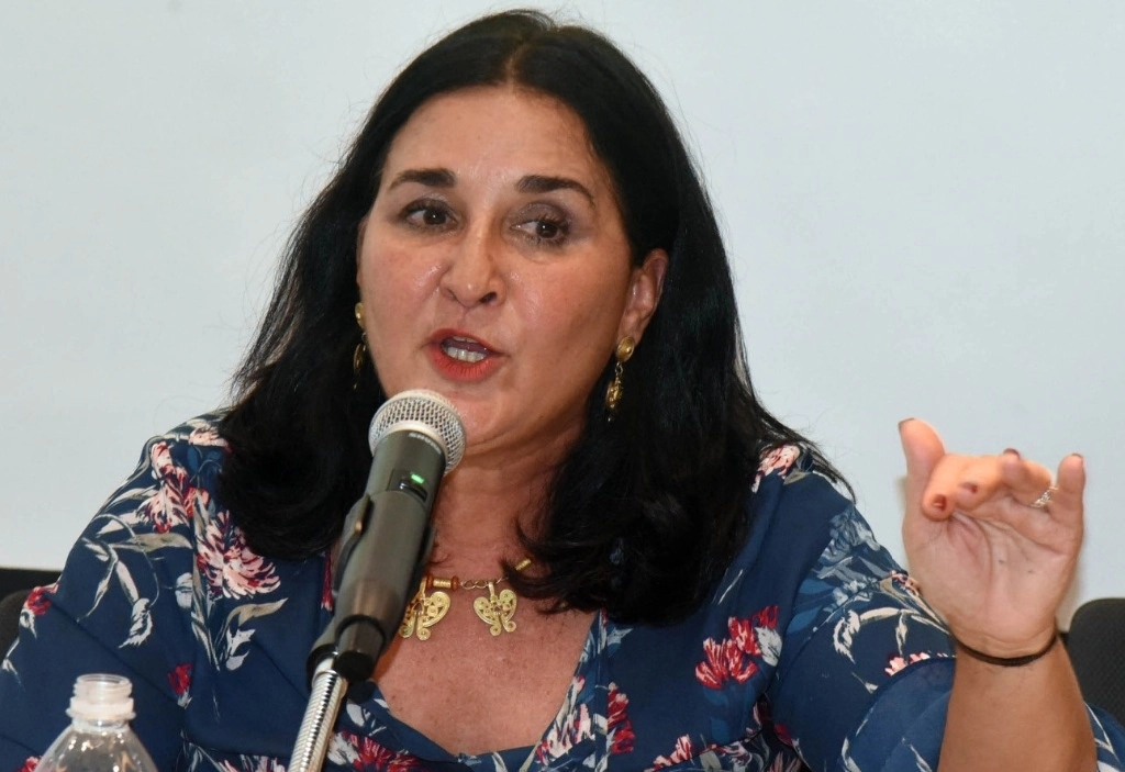 La Jornada - Johana Tablada: se dispararon las mentiras de EU contra Cuba