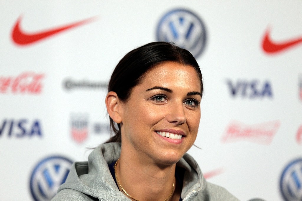 Football star Alex Morgan announces his retirement