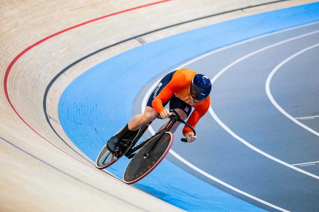 Lavreysen closes the track cycling World Cup with a new gold