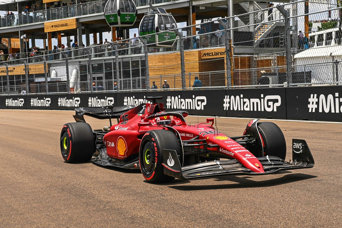 La Jornada Leclerc Se Queda Con La Pole Del Gp De Miami Checo