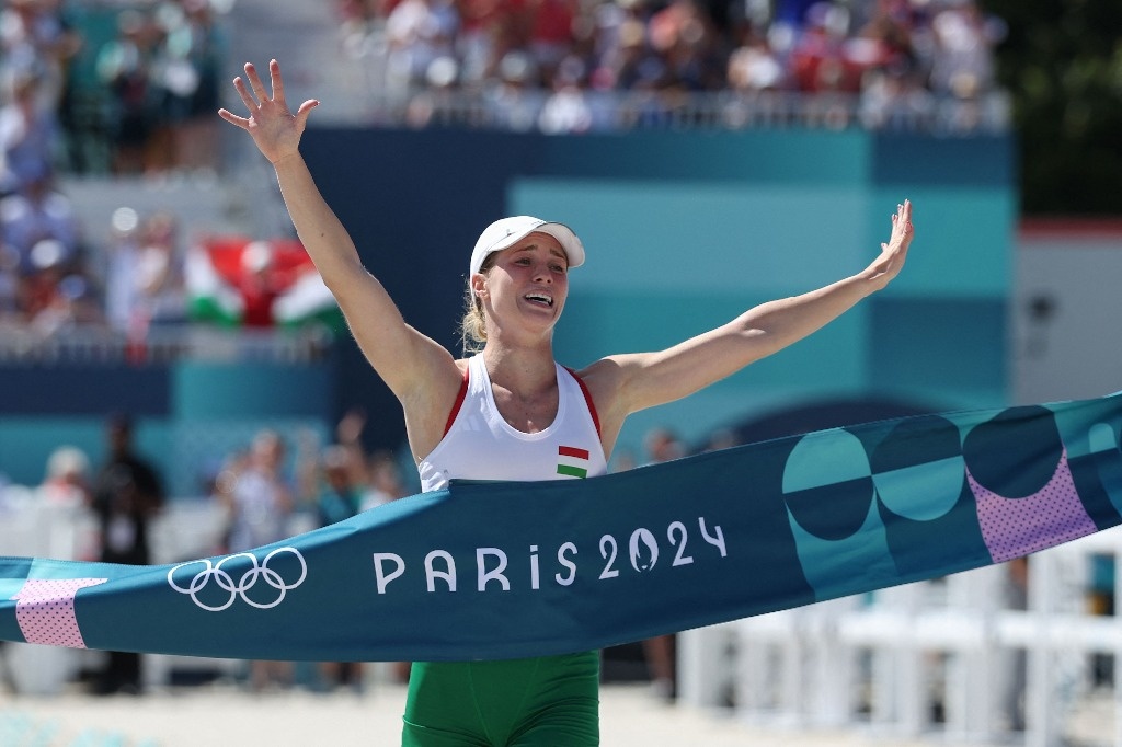 Michelle Gulyas wins gold in women’s modern pentathlon