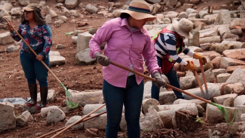 Women from San Simón contribute to the archaeological work of the INAH in Uxmal