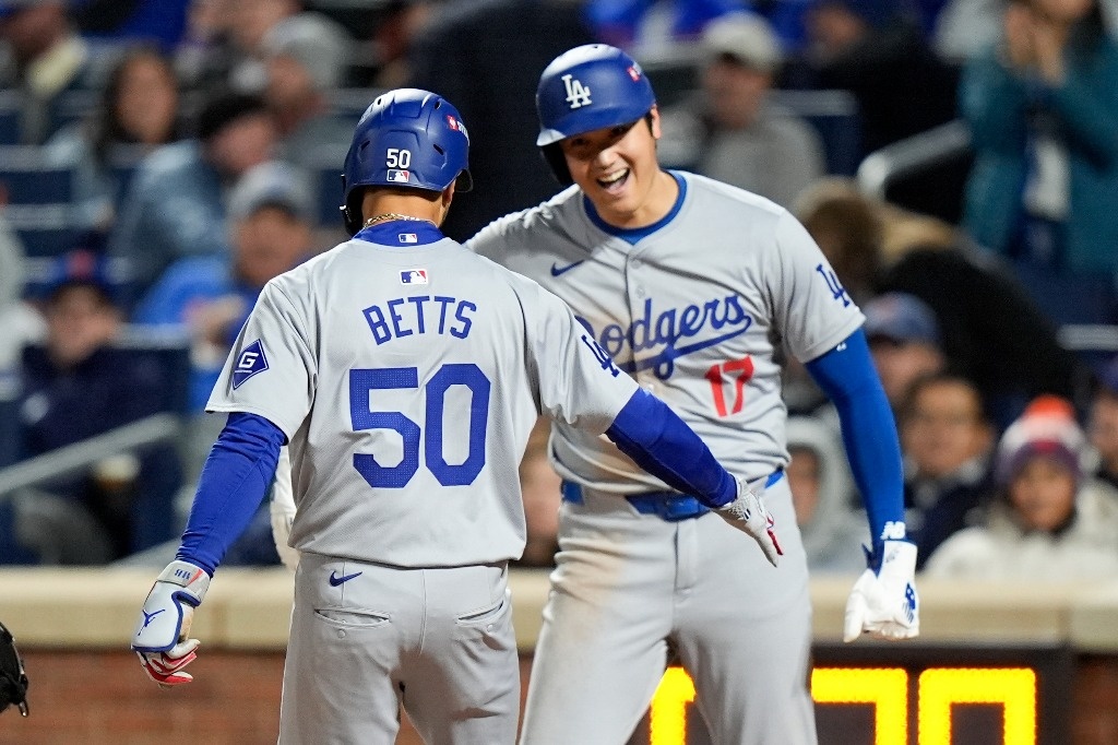 Ohtani and Betts lead another Dodgers beatdown and see World Series in sight