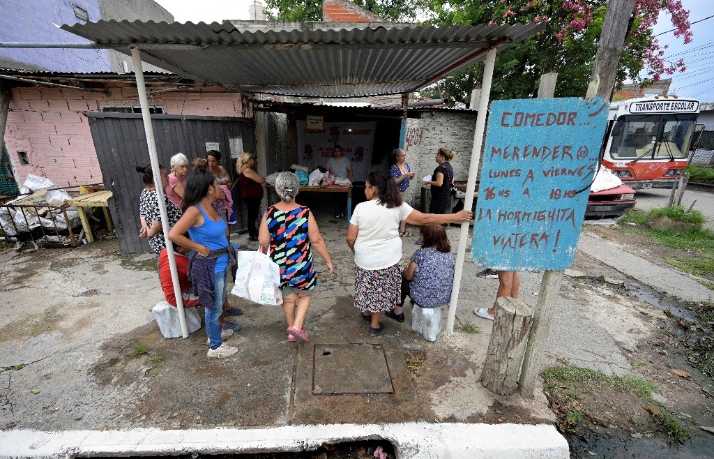 La Jornada – Argentina: Mereka meminta segera distribusi makanan di gudang