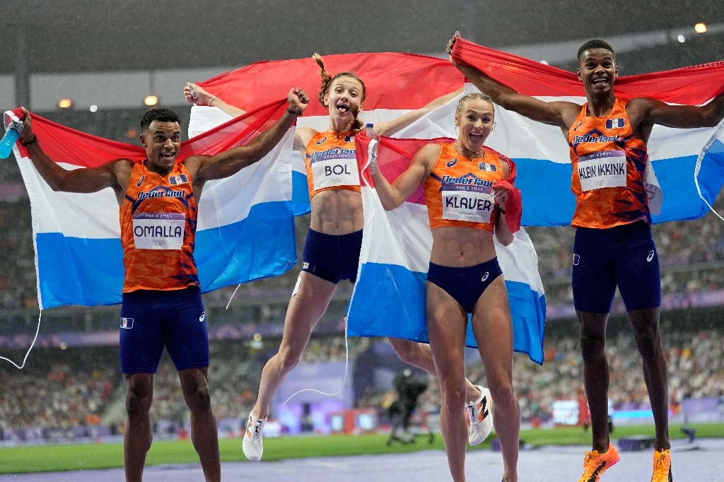 Netherlands wins gold in mixed 4x400m relay