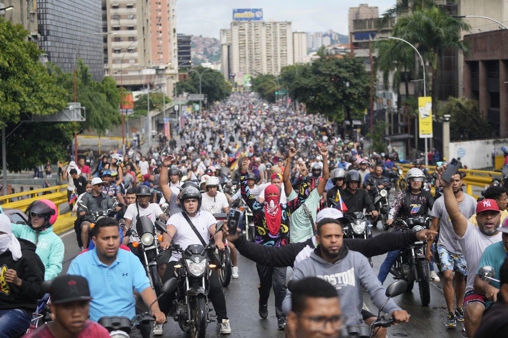 Protests in Caracas against Maduro’s re-election