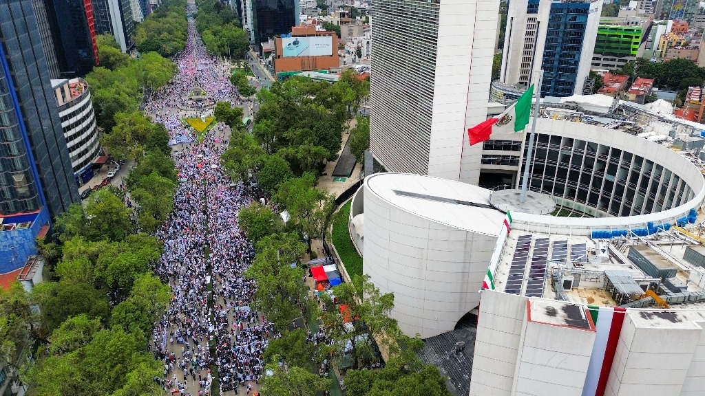 University students protest against PJ reform