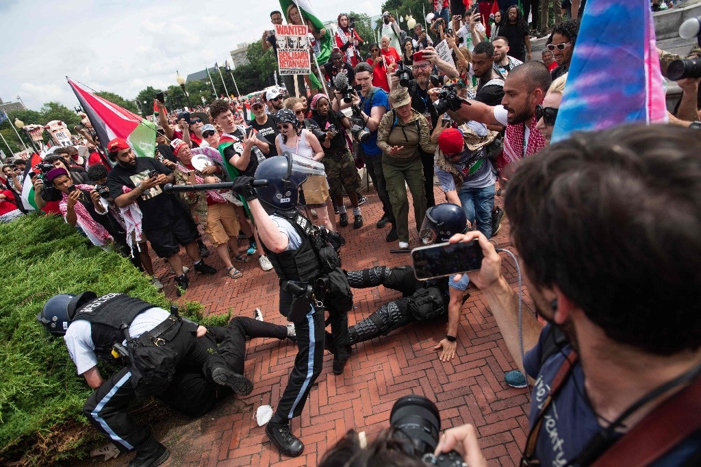 Protests inside and out of doors Capitol Hill mark Netanyahu’s go to to US