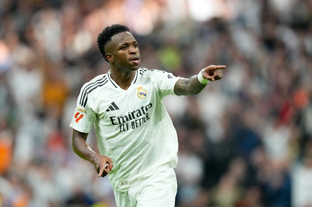 Real Madrid thrashes Osasuna 4-0 with Vinicius Junior’s hat trick