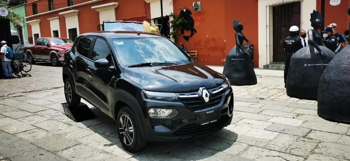 La Jornada - Renault Kwid 2023: Nueva imagen, más equipamiento y seguridad