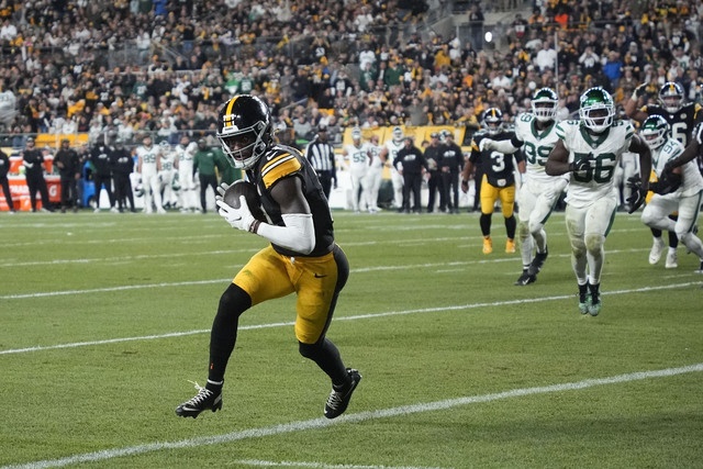 Russell Wilson leads Steelers to victory 37-15 against NY Jets