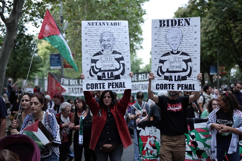 Pro-Palestinians demonstrate in several cities in Europe