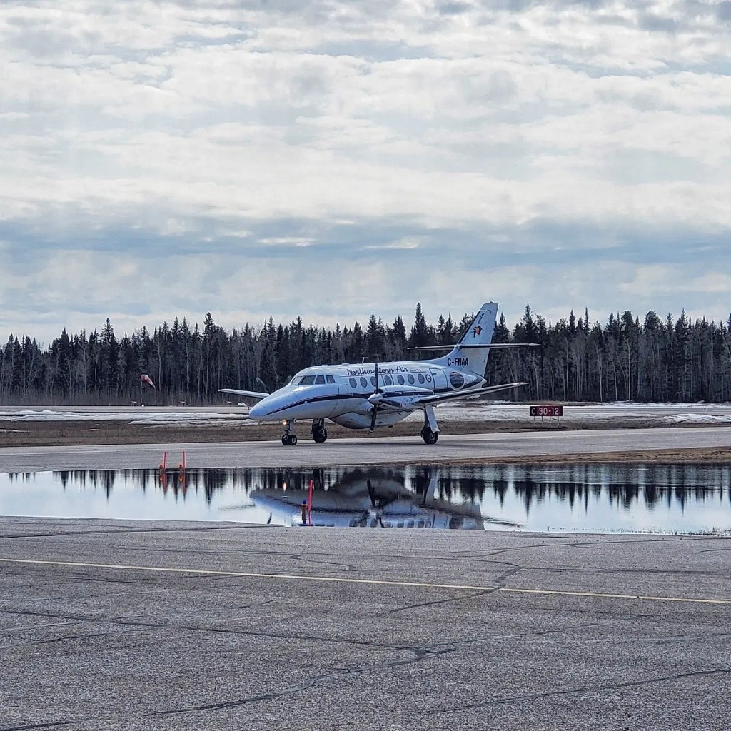 La Jornada Al menos seis personas muertas en accidente aéreo en Canadá