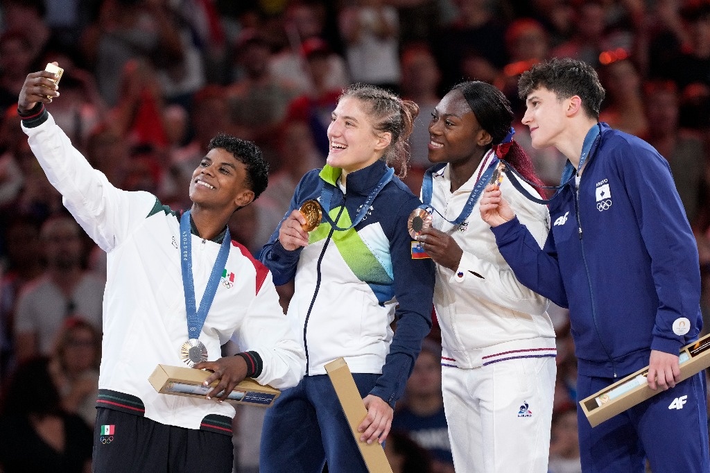 Sheinbaum congratulates judoka Prisca Awiti