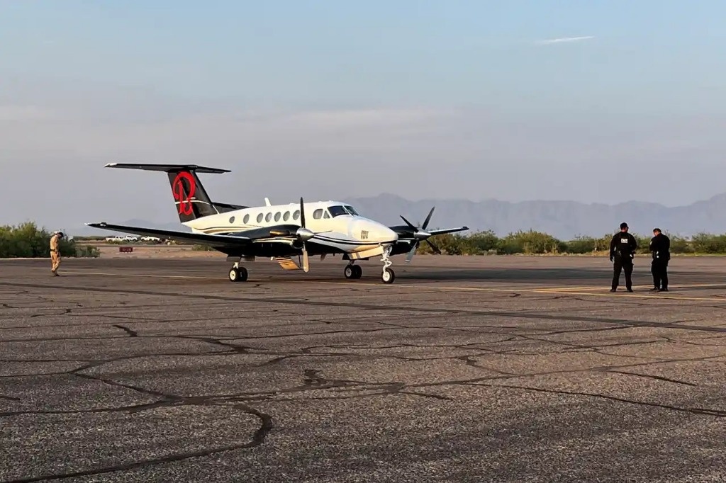 Transfer of ‘El Mayo’, in a plane with a “cloned” license plate and from Culiacán: FGR