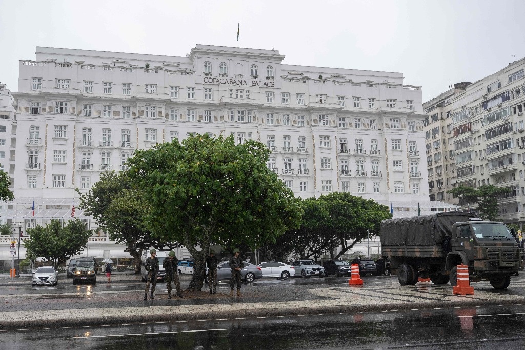 Troops, armored vehicles and warships protect the G20 summit in Brazil