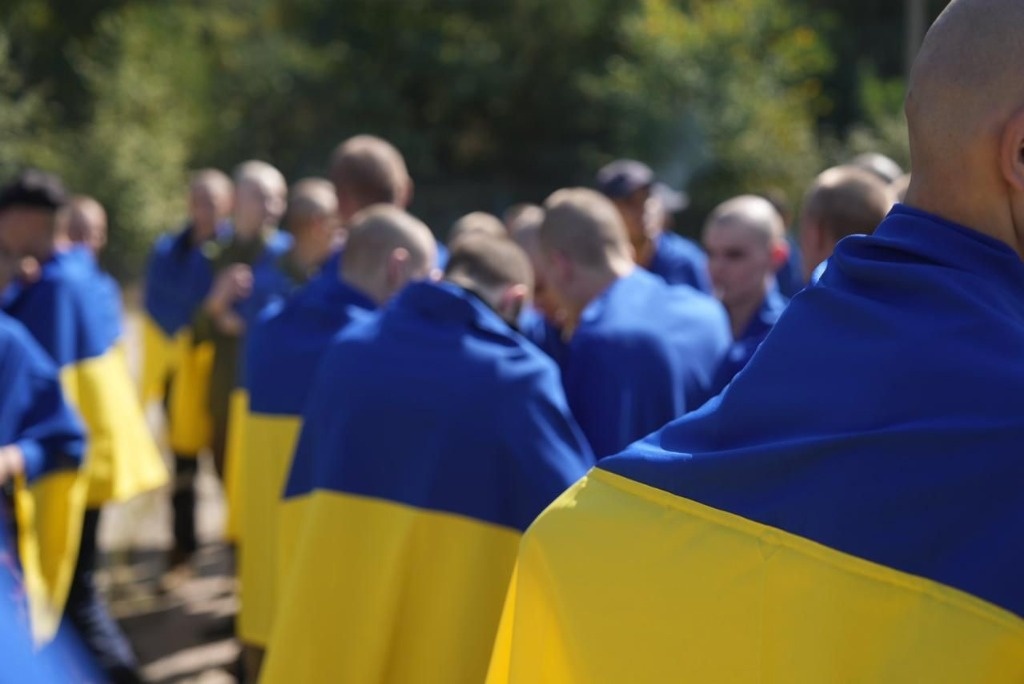 Ukraine and Russia exchange more than a hundred prisoners of war