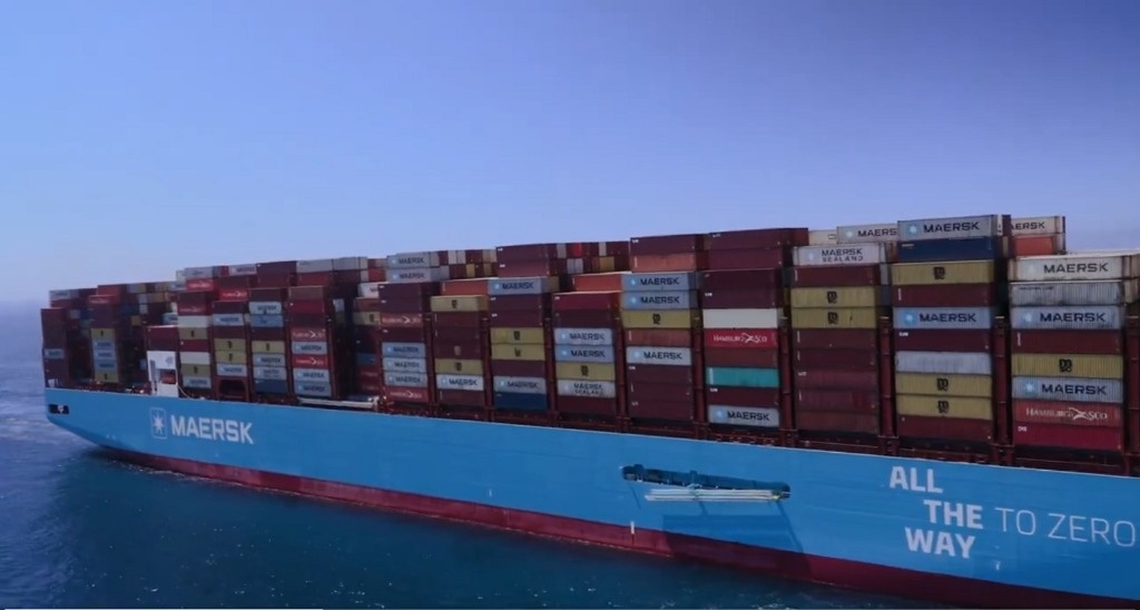 Maersk container ship crosses Pacific on methanol