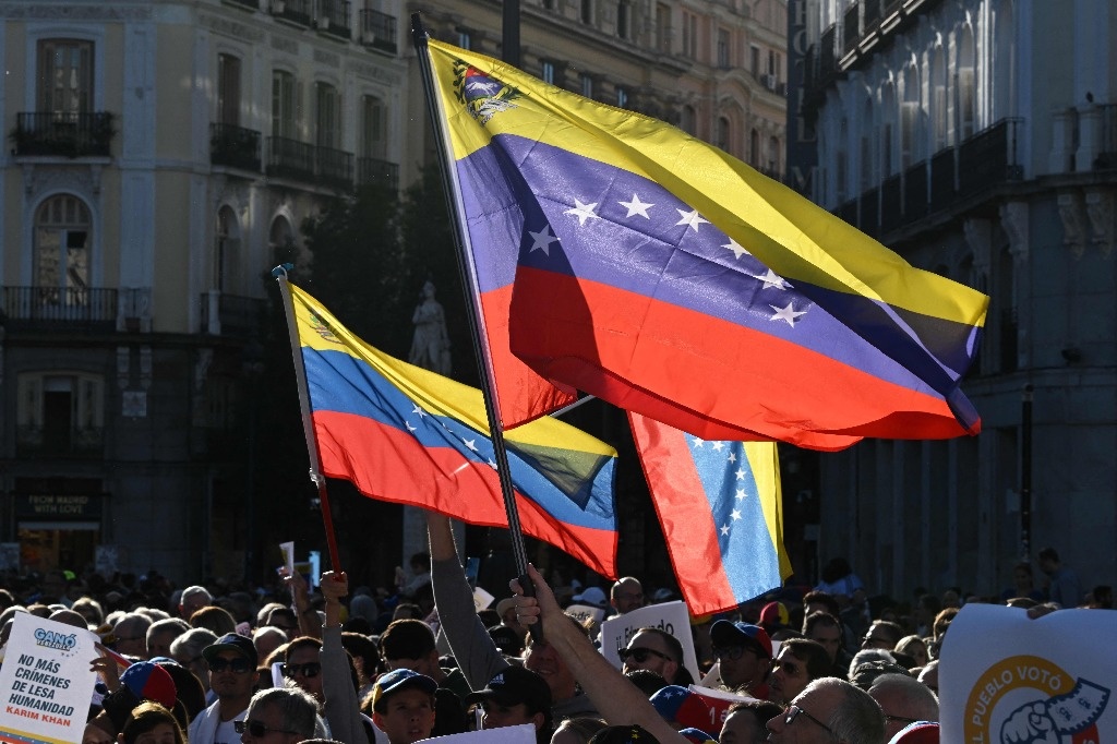 Venezuelans mobilize in support of Nicolás Maduro