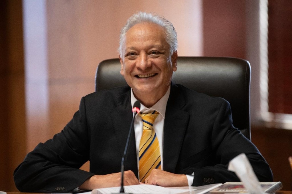 Víctor Rodríguez takes over as general director of Pemex