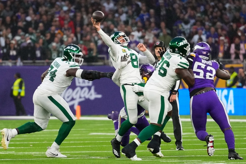 Vikings tame Rodgers and Jets 23-17 in London